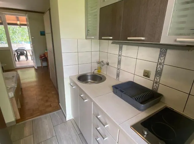 Apartament Porat 2 *